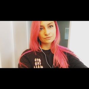 Meet your Posher, Emily